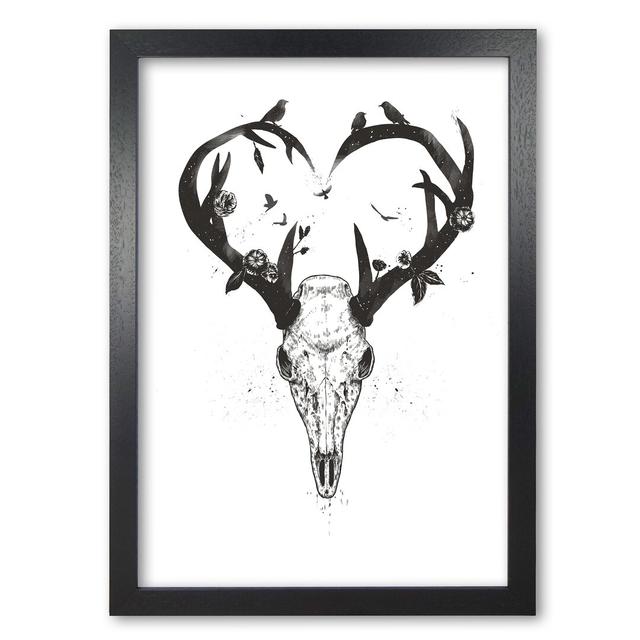 Never-Ending Love Deer Skull by Mercedes Lopes Charro - Print East Urban Home Size: 29.7 cm H x 21 cm W x 5 cm D, Frame Options: Black Grain on Productcaster.