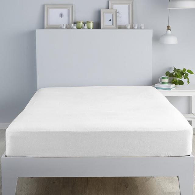 Brushed Bedding 100% Cotton Brushed Fitted Sheet Fusion Colour: White, Size: Kingsize (5') on Productcaster.