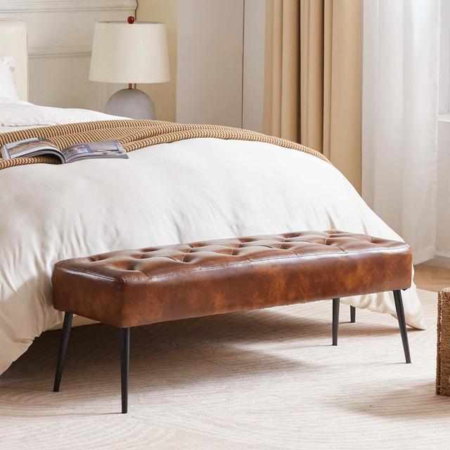 113 cm breite rechteckige Bank aus getuftetem Leder im Mid-Century-Stil mit Metallfüßen Wade Logan Upholstery: Yellowish Brown on Productcaster.