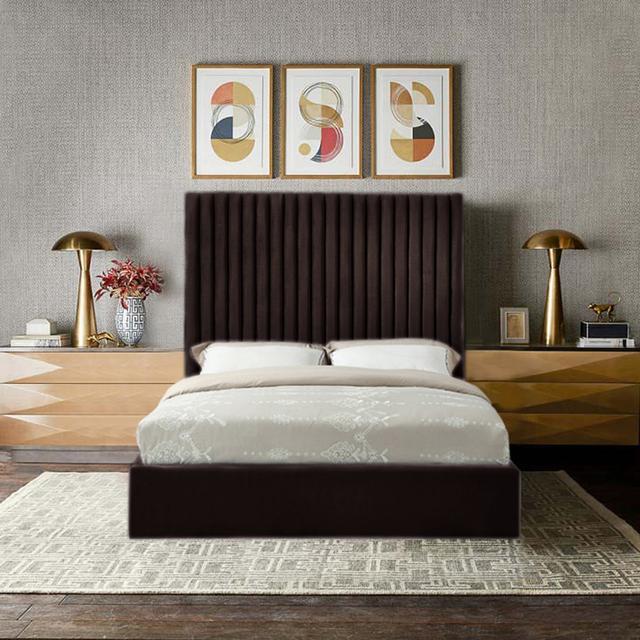 Aidean Upholstered Bed Frame Brayden Studio Colour: Brown, Size: Kingsize (5') on Productcaster.