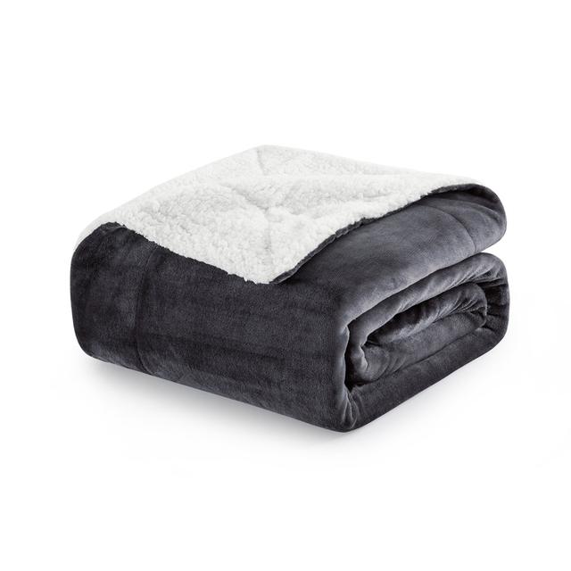 Sanborn Soft Reversible Sherpa Fleece Fur Thick Blanket Throw Canora Grey Colour: Black/White, Size: 130 x 150 cm on Productcaster.