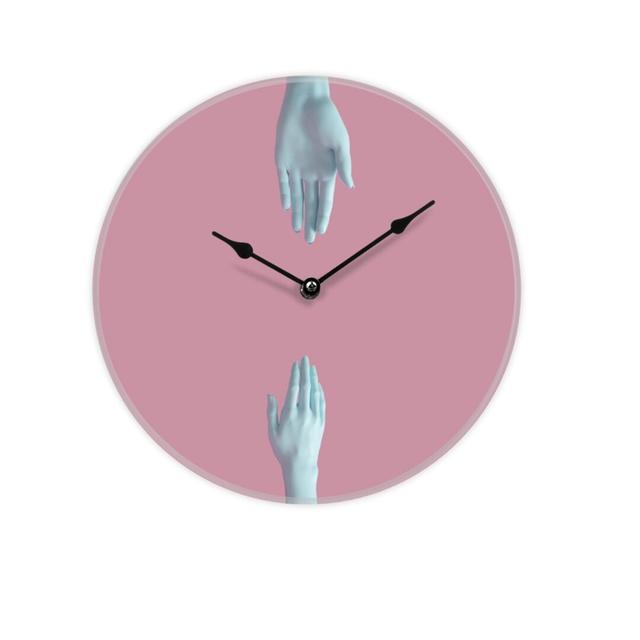 Analoge Wanduhr Perspections on Productcaster.