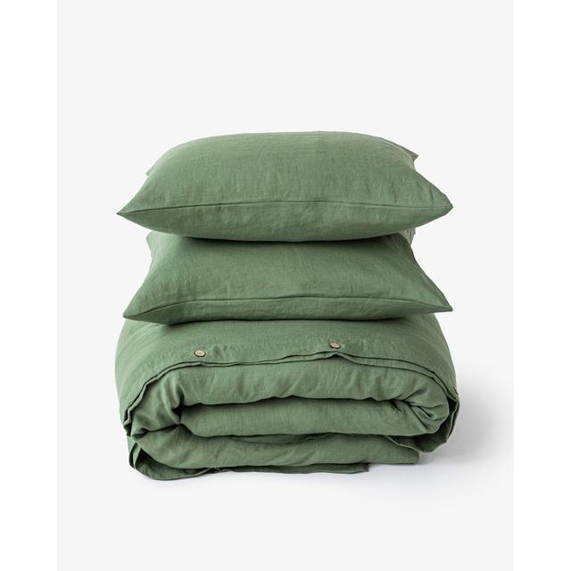 Naquan Linen Duvet Cover Set with Pillowcases Ebern Designs Size: Double Duvet Cover + 2 Standard Pillowcases, Colour: Green on Productcaster.