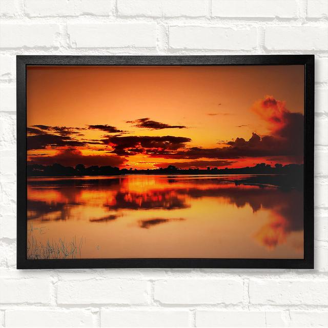 Sonnenuntergang Wolkenreflexion - Geschlossener Eckrahmen Kunstdrucke auf Holz ModernMoments Größe: 42,1 cm H x 59,7 cm B on Productcaster.