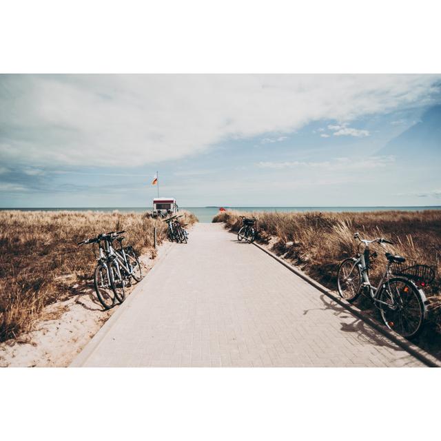 Beach Landscape In Europe by Knape - No Frame Art Prints on Canvas Beachcrest Home Size: 61cm H x 91cm W on Productcaster.