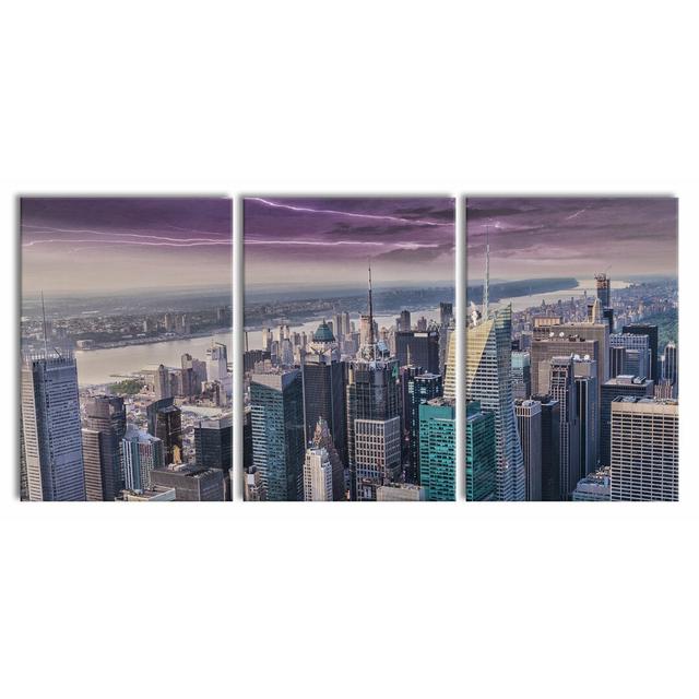 New York Skyline - 3 Piece Wrapped Canvas Print East Urban Home Size: 100 cm H x 210 cm W on Productcaster.