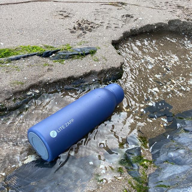 Selbstreinigende UVC-Wasserflasche Pura LiteZapp Farbe: Navyblau on Productcaster.