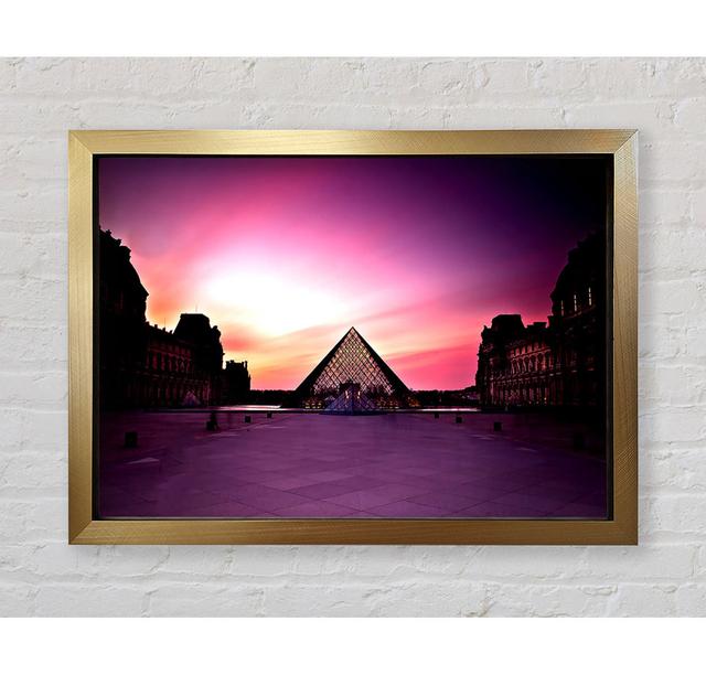 Louvre Museum bei Sonnenuntergang - Druck Bright Star Größe: 100 cm H x 141,4 cm B on Productcaster.