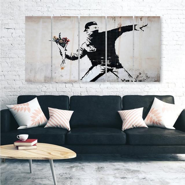 Leinwandbild Banksy Graffiti Art Flowers Rosalind Wheeler Größe: 60 cm H x 150 cm B on Productcaster.