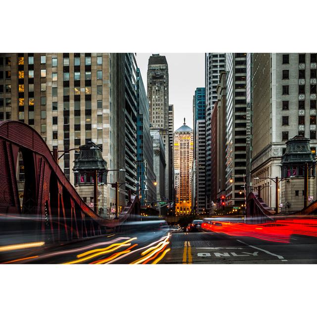 Downtown Chicago Traffic by Andrewsoundarajan - Wrapped Canvas Photograph 17 Stories Size: 20cm H x 30cm W on Productcaster.