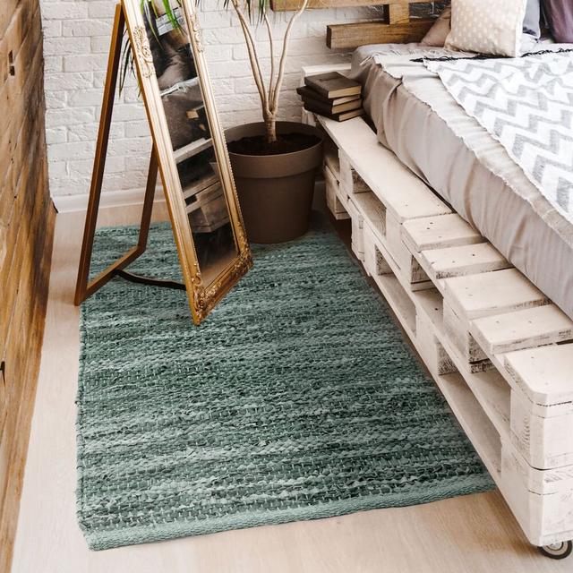 Kuehl Skin Braided Grey Rug Brambly Cottage Rug Size: Rectangle 160 x 230cm on Productcaster.