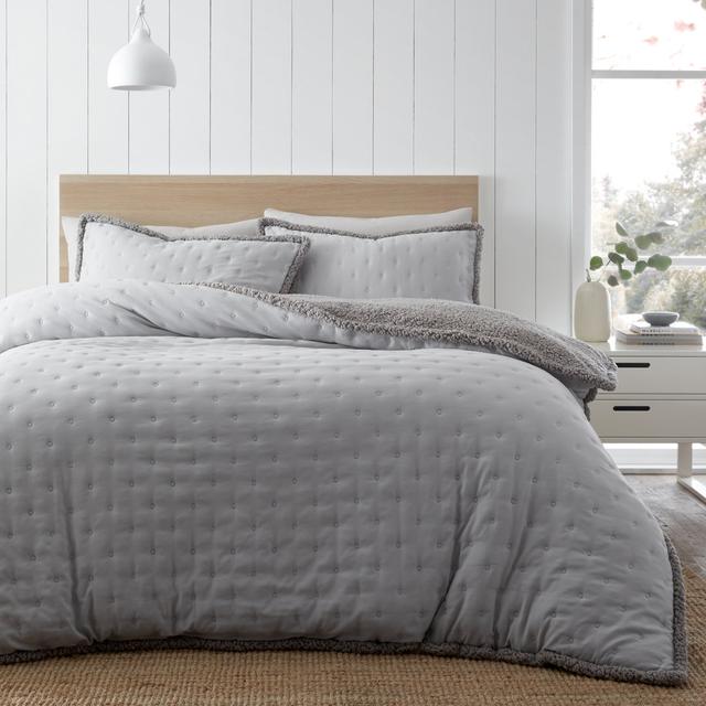 Cosy Nori Soft Sherpa Duvet Cover Set Catherine Lansfield Colour: Silver, Size: Super King Duvet Cover + 2 Standard Pillowcases on Productcaster.