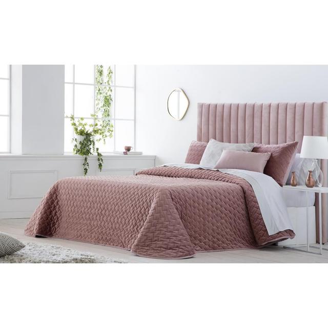 Velvet Solid Colour Bedding JVR Colour: Pink, Size: 250cm W x 270cm L on Productcaster.