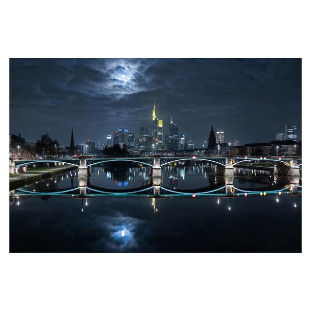 Matt Fototapete Frankfurt bei Vollmond 2,25 m x 336 cm East Urban Home on Productcaster.