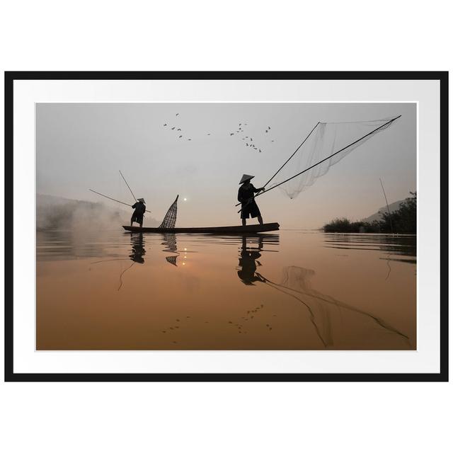 Gerahmter Fotodruck Fishermen Fishing in Thailand East Urban Home Größe: 60 cm H x 80 cm B x 2,5 cm T, Farbe: Grau/Braun/Blau on Productcaster.