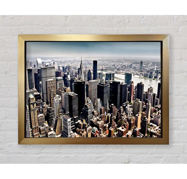 Luftaufnahme von New York City - Einzelne Bilderrahmen Kunstdrucke Bright Star Größe: 42cm H x 59,7cm B on Productcaster.