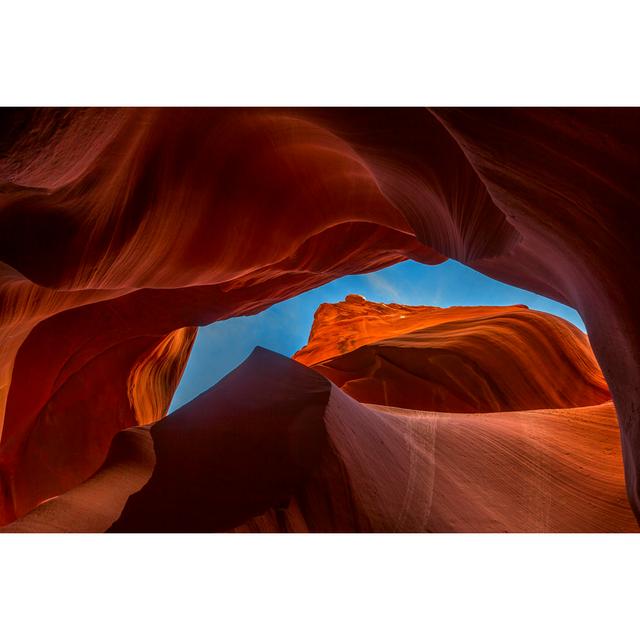 Antelope Canyon - Kunstdrucke auf Leinwand - Wrapped Canvas Natur Pur Größe: 75 cm H x 50 cm B on Productcaster.