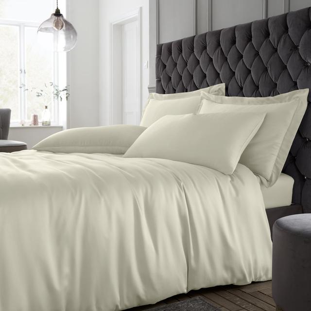 Silky Soft Satin Duvet Cover Set Catherine Lansfield Size: Super King Duvet Cover + 2 Standard Pillowcases, Colour: Gold on Productcaster.