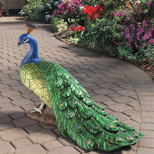 Statue Regal Peacock Design Toscano on Productcaster.