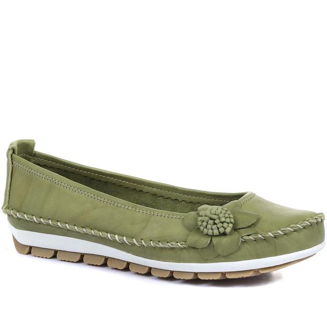 Pavers - Women's Wide Fit Casual Leather Pumps - Lime - Size 2 on Productcaster.