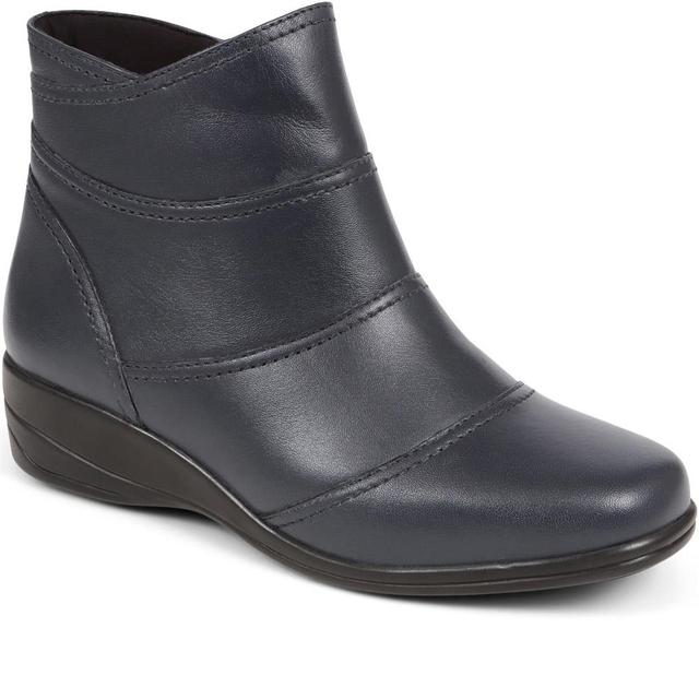 Pavers - Women's Leather Wedge Ankle Boots - Navy - Size 5 on Productcaster.