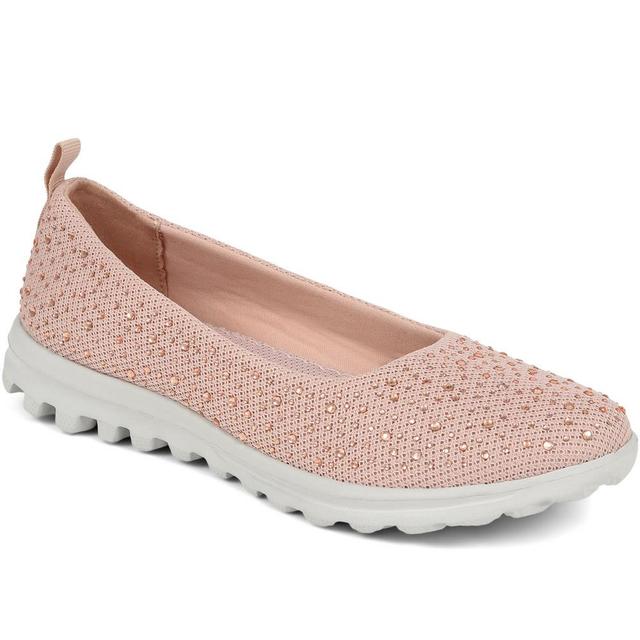 Pavers - Women's Lightweight Slip-On Pumps - Blush - Size 5 on Productcaster.