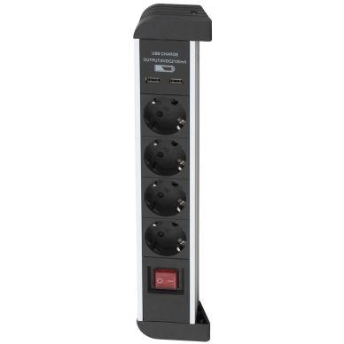 Airam 4-Vägs Grenuttag + 2 USB on Productcaster.