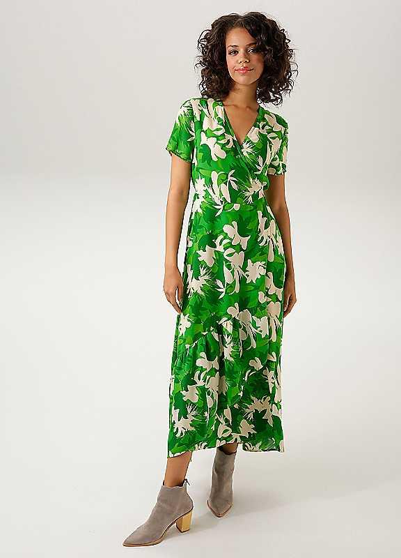 Plus Size Aniston Short Sleeve Floral Wrap Dress - Green Floral - Size 16 on Productcaster.