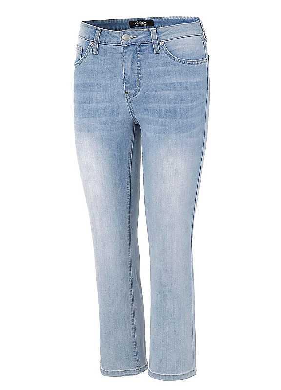 Aniston Straight Leg Capri Jeans - Light Blue Wash - Size 10R on Productcaster.