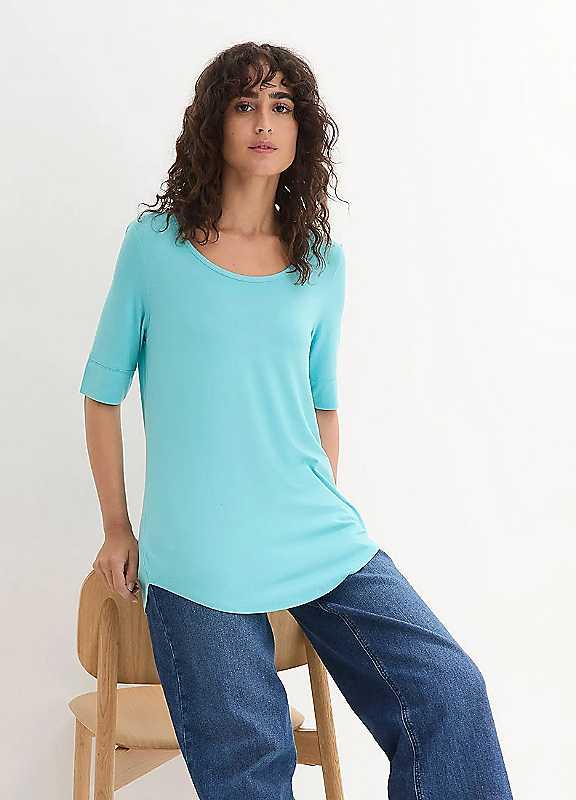 bonprix Curved Hem T-Shirt - Aqua - Size 26/28 on Productcaster.