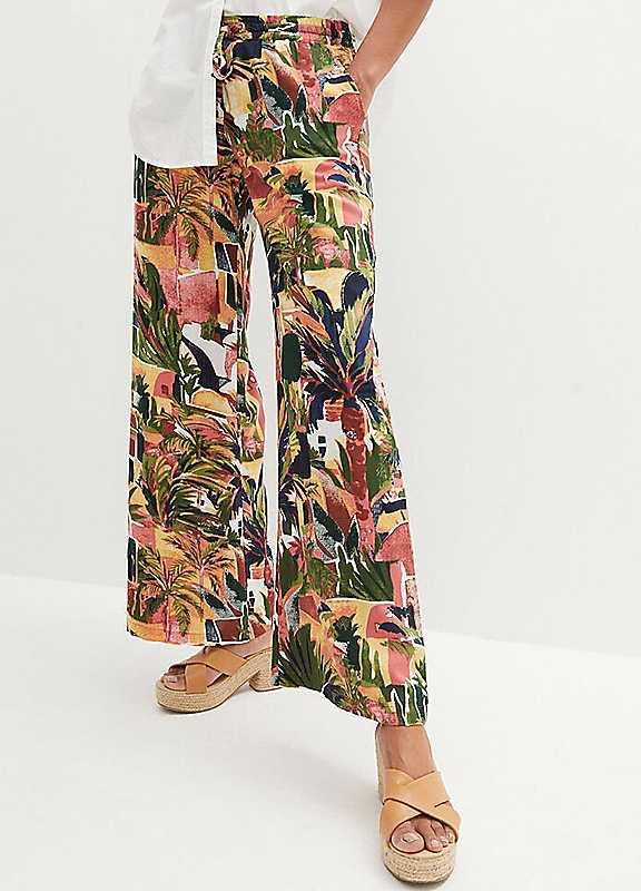 Plus Size bonprix Floral Print Trousers - Terracotta - Size 14 on Productcaster.