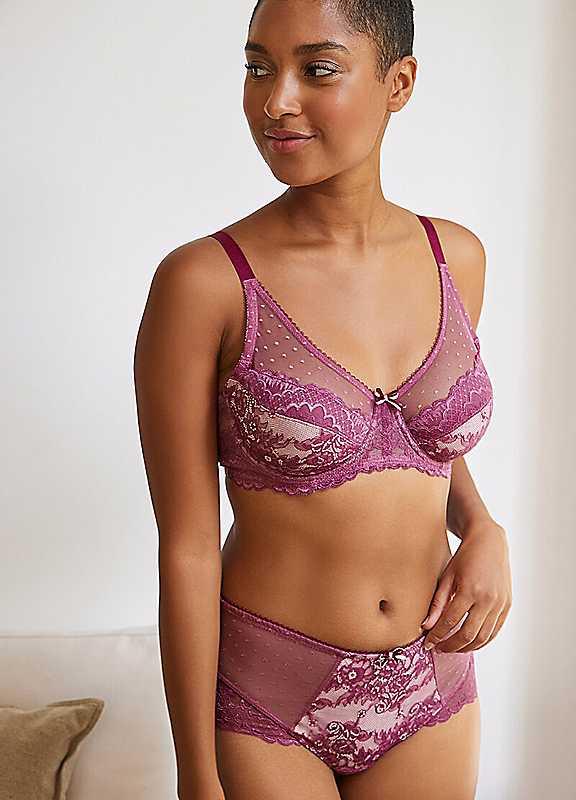 bonprix Lace Minimiser Bra - Mulberry - Size 38C on Productcaster.