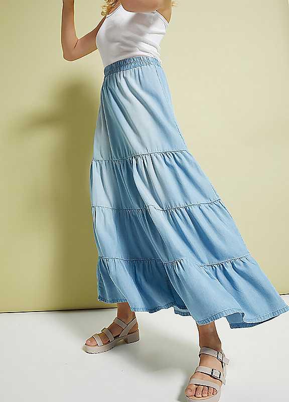 Plus Size bonprix Tiered Maxi Denim Skirt - Light Blue Denim - Size 20/Regular on Productcaster.