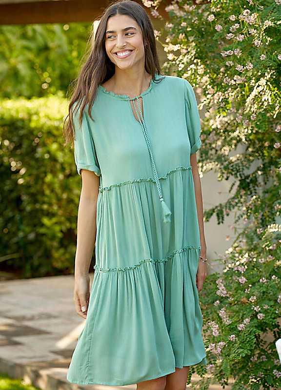 Plus Size bonprix Tiered Tunic Dress - Sage - Size 26 on Productcaster.