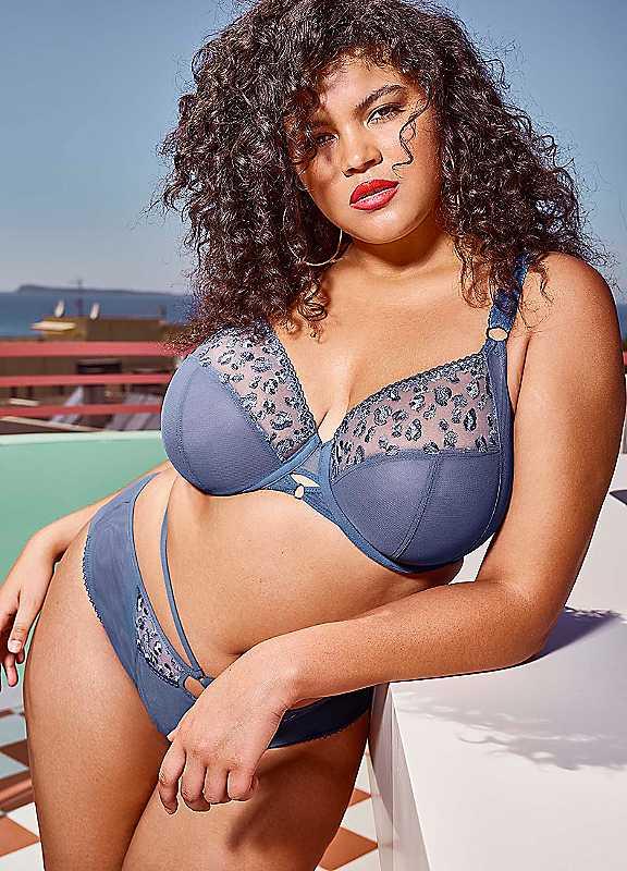 Plus Size Elomi Namrah Underwired Bandless Plunge Bra - Leopard - Size 38H on Productcaster.