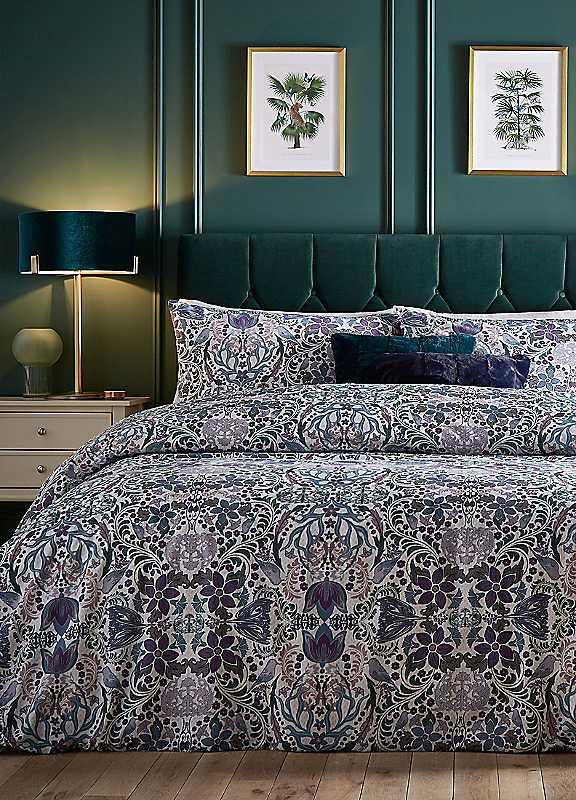 Freemans Home Edith Duvet Cover Set - Multi - Size King on Productcaster.