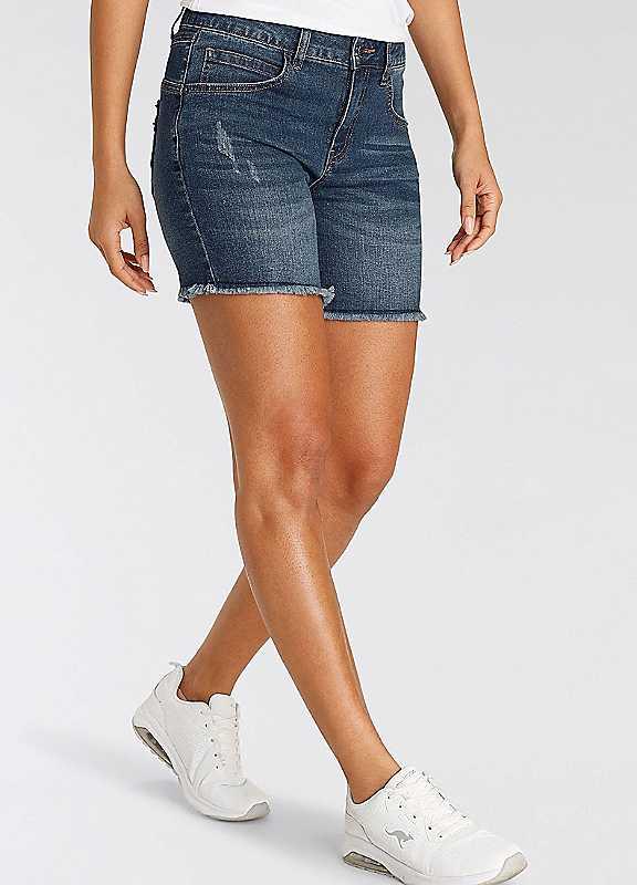 Plus Size KangaROOS Denim Shorts - Blue Used - Size 6R on Productcaster.