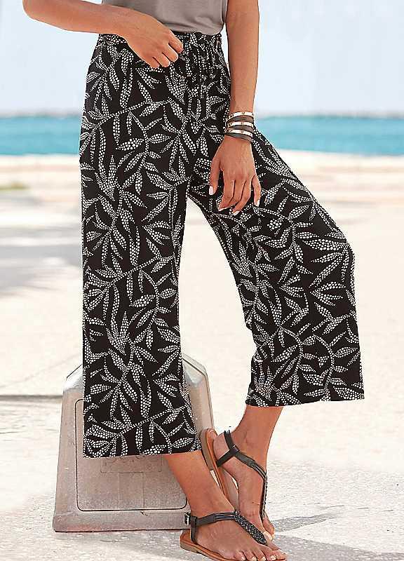 LASCANA Leaf Printed Culottes - Black Print - Size 18 on Productcaster.