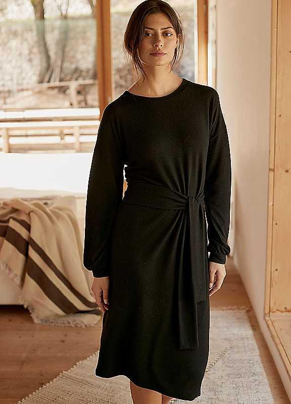 LASCANA Long Sleeve Knitted Dress - Black - Size 10/12 on Productcaster.