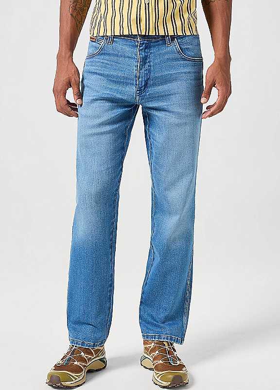 Wrangler Regular Fit Five Pocket Jeans - Wagon Wheel - Size 36L on Productcaster.