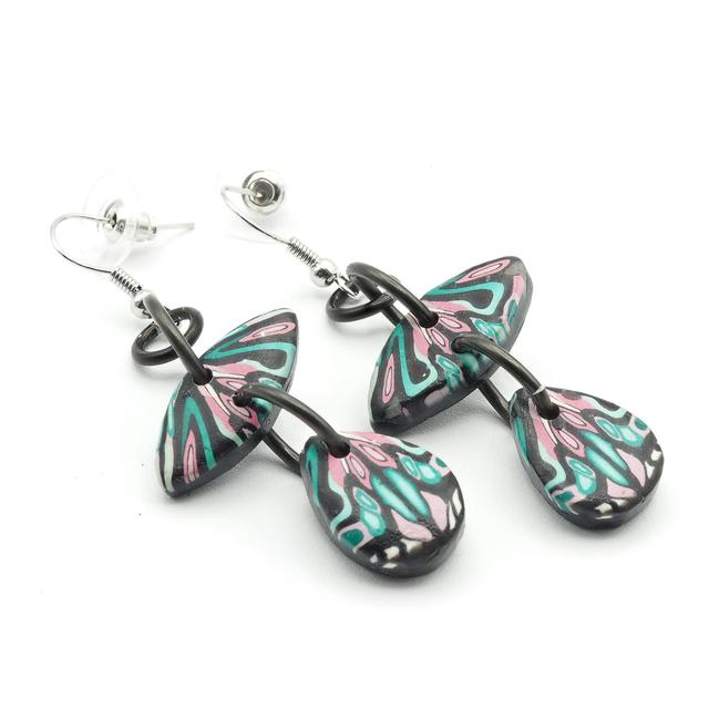 Lange und leichte Polymer Clay Ohrringe in Schwarz mit Rosa und Türkis, Kaleidoskop Ohrringe für Frauen, originelles Geschenk für Frauen on Productcaster.