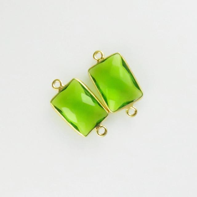 15 mm - 16 mm Peridot Doppel-Bügel-Lünettenverbinder, rechteckig facettiert, Gold Vermeil, GESCHLOSSENE Ringe - Zwei (2) zusammenpassende Stücke (CN50 on Productcaster.