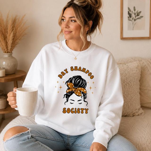 Sweatshirt der Dry Shampoo Society | Lustiges Sweatshirt für Friseure | Gemütliches Salon-Sweatshirt | Geschenk für Friseure | Retro-Sweatshirt mit Gr on Productcaster.