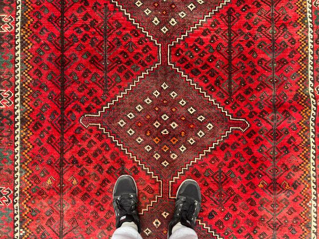 Antiker türkischer Teppich (183 x 274 cm), fein handgeknüpft, rustikal, Vintage, mit Medaillonmuster, afghanischer Stil, Wohnzimmerteppich, 188 x 272 on Productcaster.