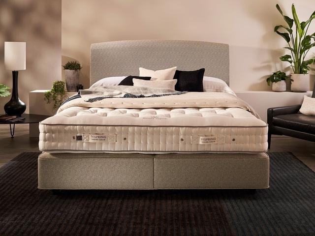 Vispring Divan Bed Herald Superb - Emperor, Soft, Pocket Spring, Natural on Productcaster.