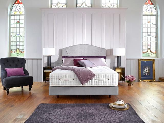 Harrison Spinks Divan Bed Jasper 16000 - Small Double, Firm, Pocket Spring, Natural on Productcaster.