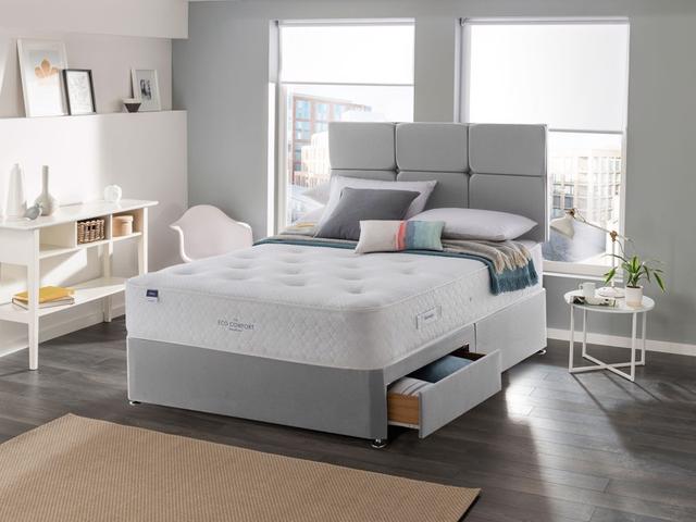 Silentnight Divan Bed Gemini Eco 1200 - Double, Medium Firm, Mirapocket Springs, Eco Fibre on Productcaster.