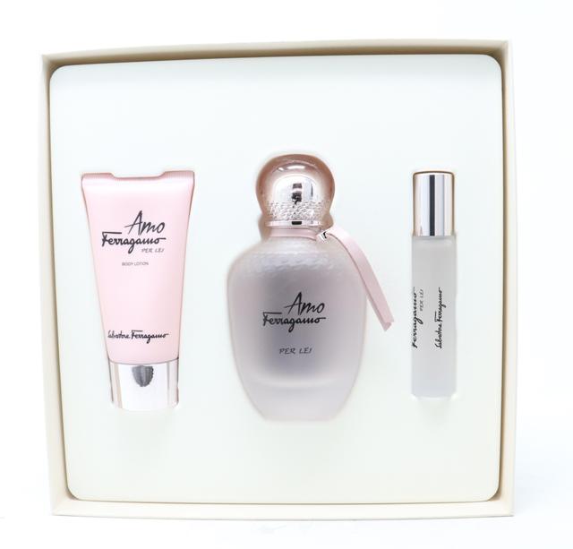 Salvatore Ferragamo Amo Ferragamo Per Lei Eau De Parfum 3-Pcs Set New With Box on Productcaster.