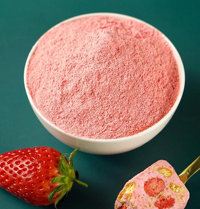 DeliaWinterfel Strawberry Powder For Cake And Drinks 250g on Productcaster.