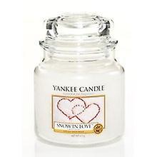 Yankee Candle - Snow In Love Candle - Scented candle 411.0g on Productcaster.